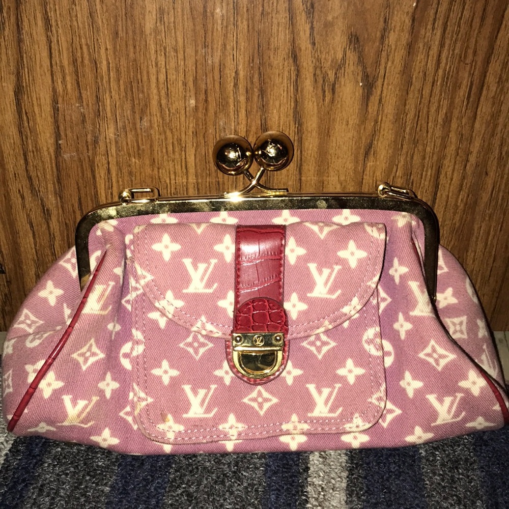 👛Clutch bag with gold closure👛